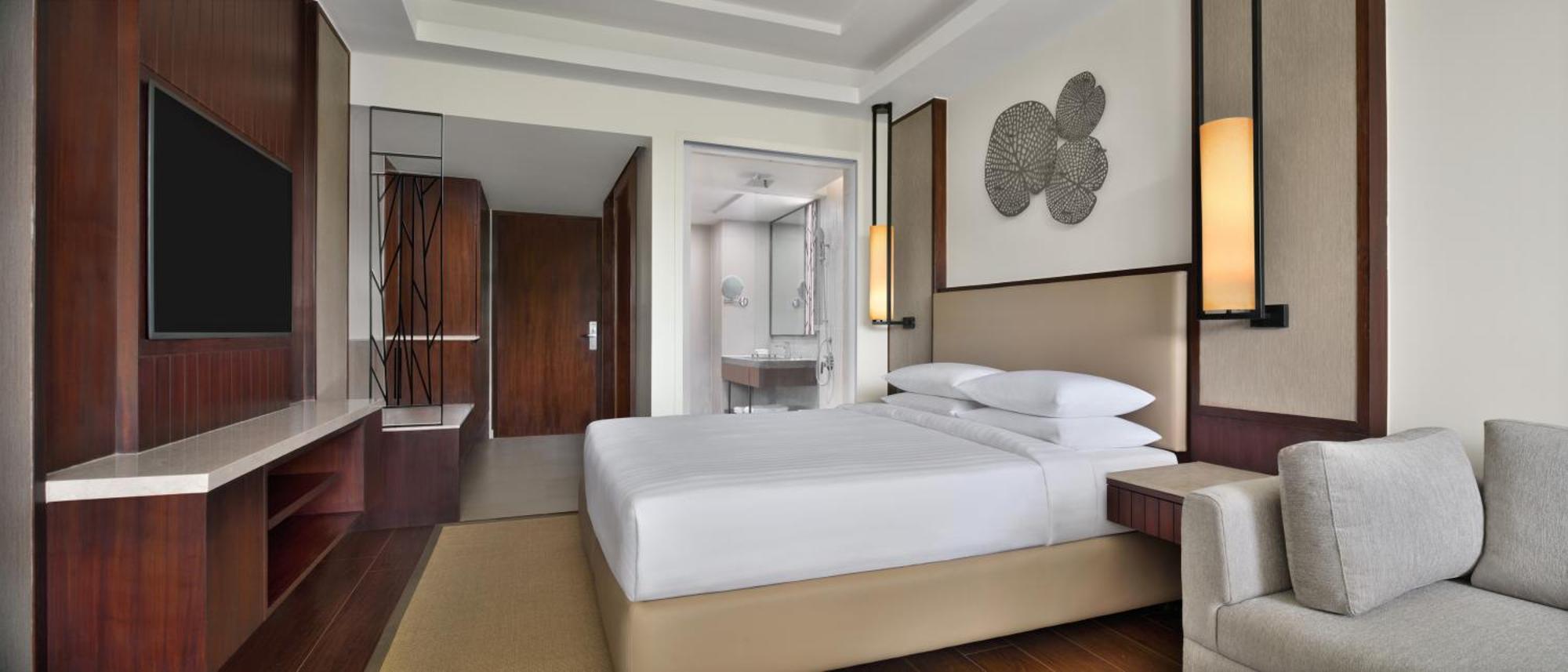 فندق Courtyard By Marriott ماهاباليشوار المظهر الخارجي الصورة