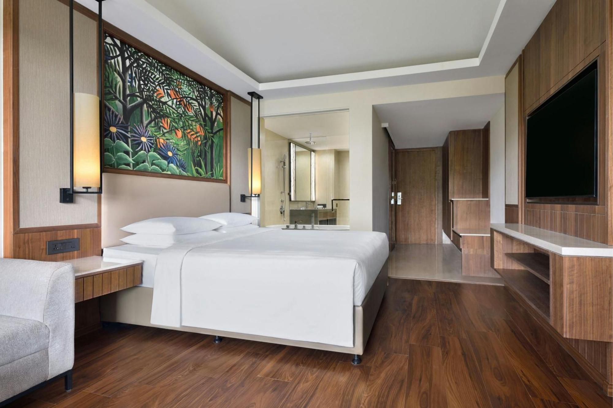 فندق Courtyard By Marriott ماهاباليشوار المظهر الخارجي الصورة