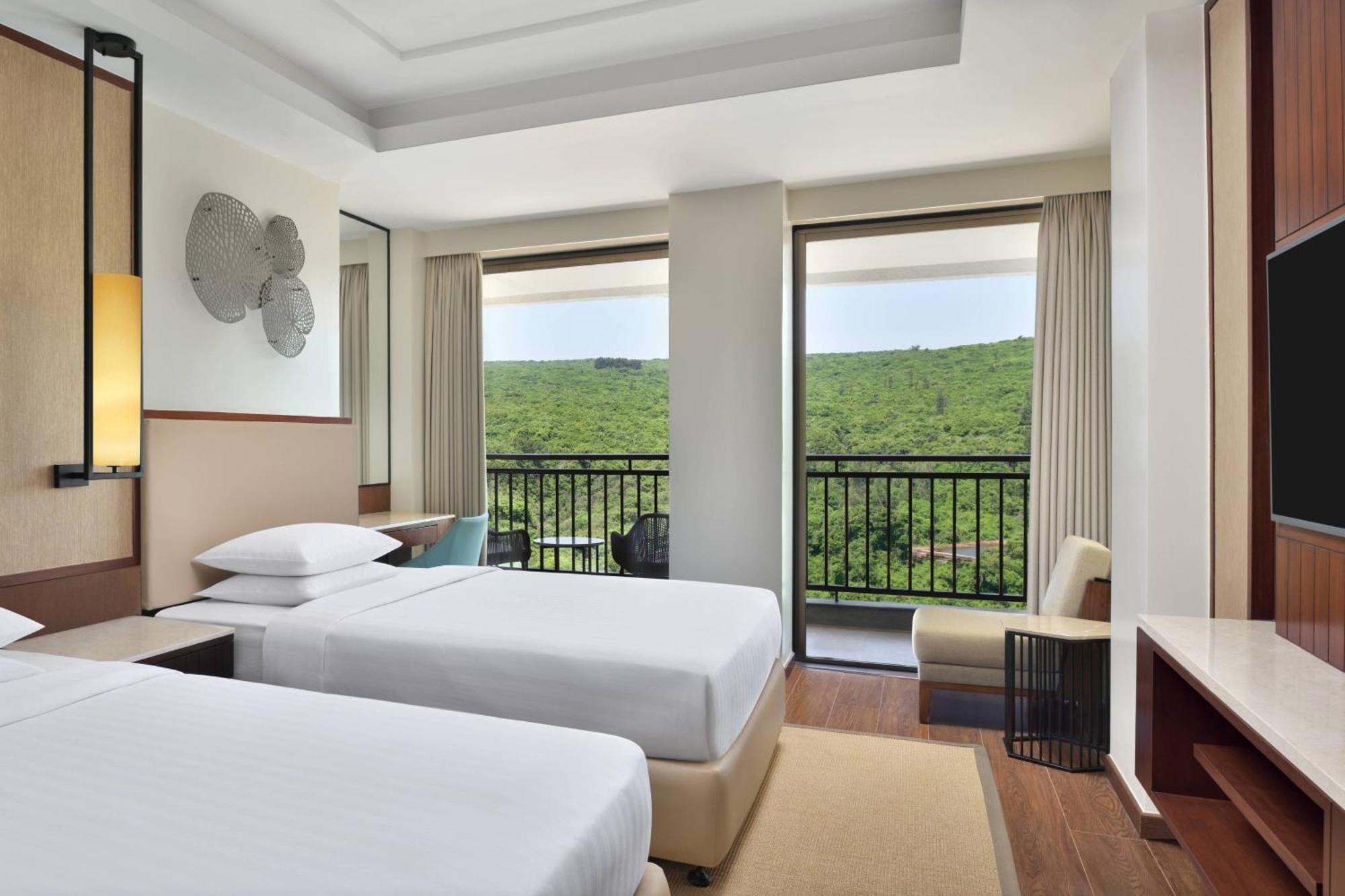 فندق Courtyard By Marriott ماهاباليشوار المظهر الخارجي الصورة